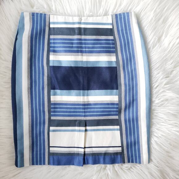 J. McLaughlin Martinique Skirt Pencil Blue Striped Rayon White 6 - Picture 5 of 10